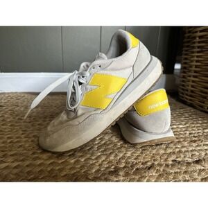 Size 8.5 - New Balance 237 Sea Salt Egg Yolk‎ W